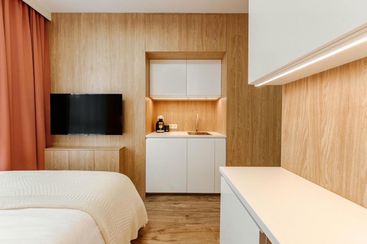 Studio Wola Apartament Kasprzaka - Wifi + Smart Tv Varşovia Exterior foto