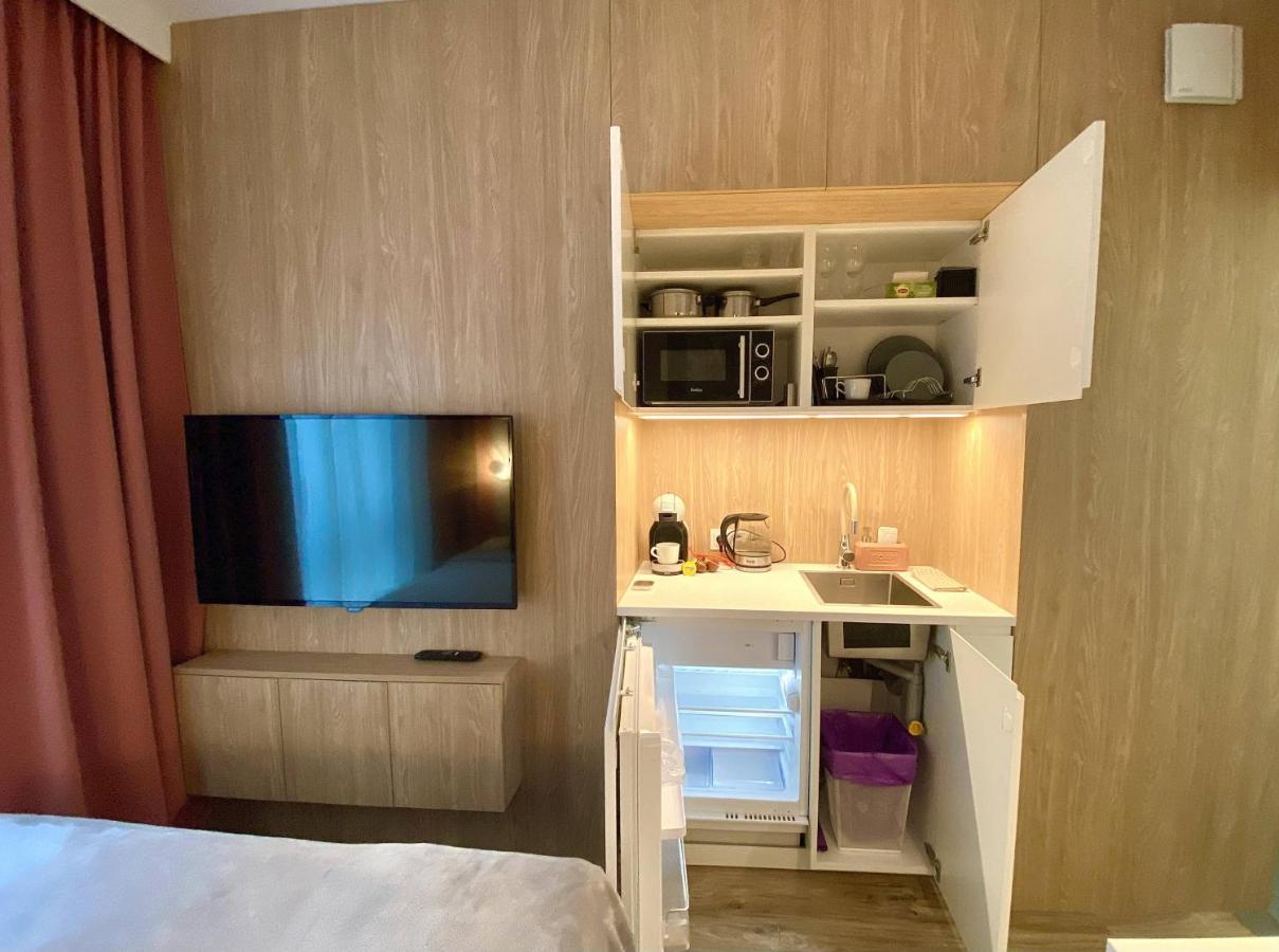 Studio Wola Apartament Kasprzaka - Wifi + Smart Tv Varşovia Exterior foto